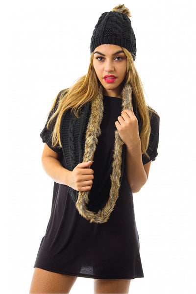 Faux Fur Wool Scarf In Black