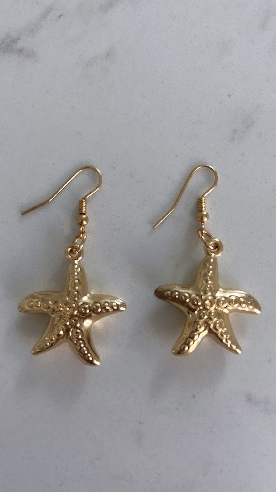 Lila Gold Starfish Earrings