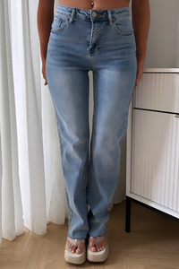 Nava Relaxed Fit Mum Jeans