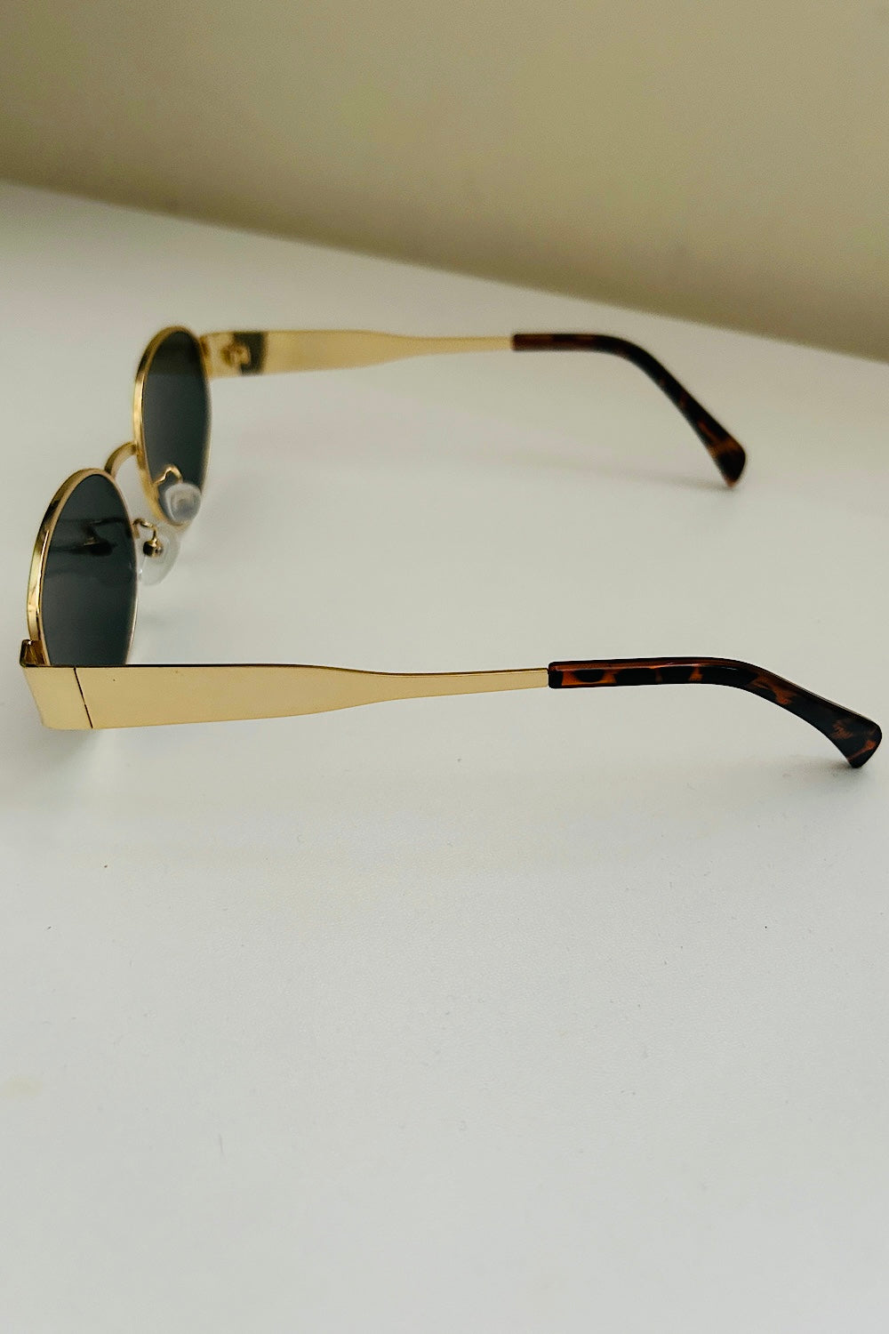 Gold Tortoiseshell Oval Cat Eye Sunglasses